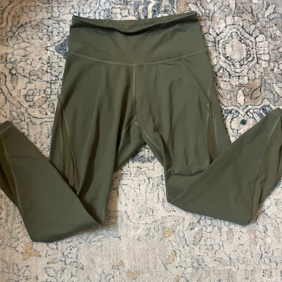 🔴old navy elevate leggings - Picture 2 of 3